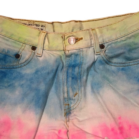Girls Tie Dye Levi’s 550 Cutoff Denim Shorts EUC - Picture 8 of 10